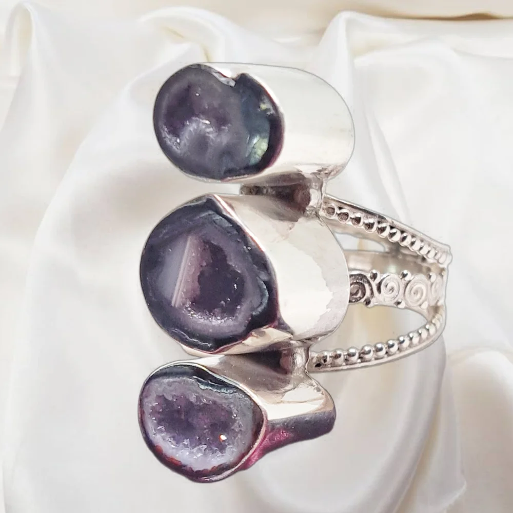 Sajen Sterling Silver Triple Geode Ring. Size 6